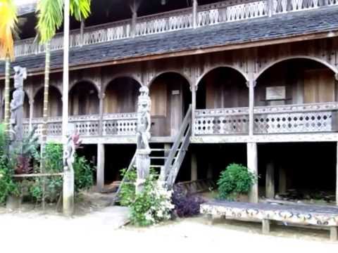 Preview image for the video "Lamin Adat Mancong, Authentic Dayak Longhouse East Kalimantan Indonesia Borneo 跨境婆罗洲游踪印尼东加里曼丹原住民传统长屋".