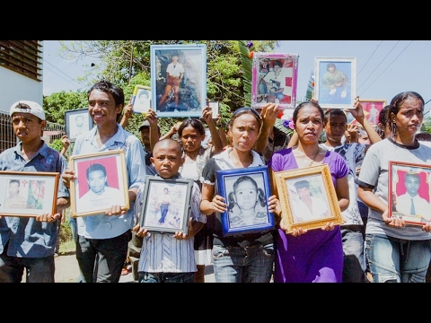 Preview image for the video "Allan Nairn Returns to East Timor on 25th Anniversary of Dili Massacre When U.S. Weapons Killed 270+".