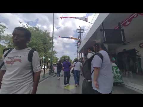 Preview image for the video "4K Walking Tour of Malioboro Street, Yogyakarta".