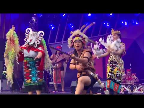 Preview image for the video "Kalimantan Dayak Dance".