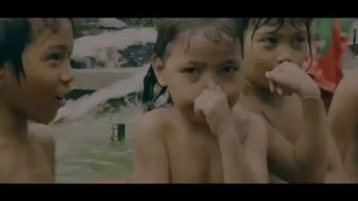 Preview image for the video "Poluição do ar em Sta Cruz, Manila (documentário)".