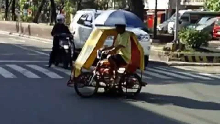 Preview image for the video "Pedicab Philippines".