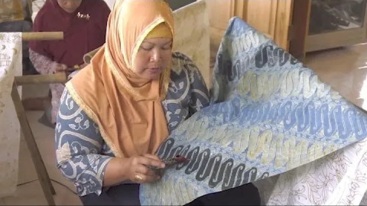 Preview image for the video "ဂျာဗား၏ ပါတိတ်- ရာစုနှစ်များ အစဉ်အလာဟောင်း".