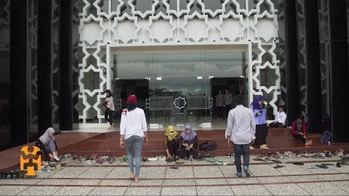 Preview image for the video "宗教とスピリチュアリティ｜インドネシア発見｜ワールド・ノマド".