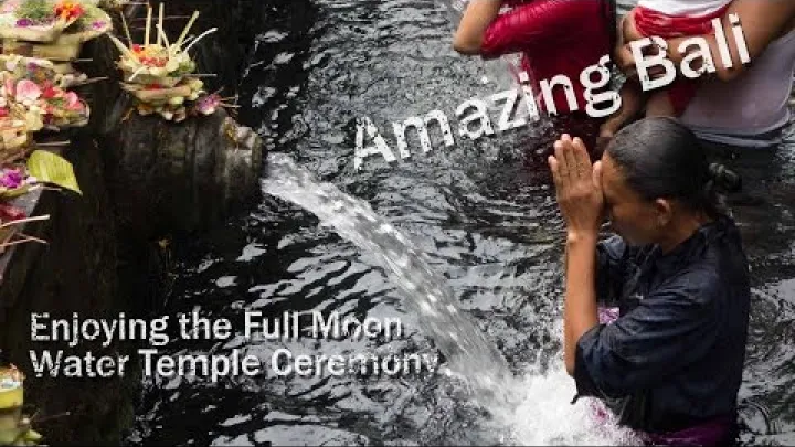 Preview image for the video "အံ့သြဖွယ္ ဘာလီ - လပြည့္ ရေဘုရားႀကီး ဘုရားဂနာ၏ ထိုးပွဲ".