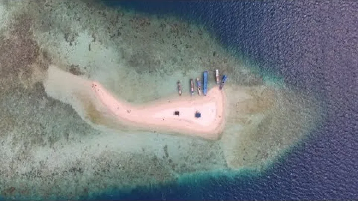 Preview image for the video "インドネシアが島を数えて領土と資源を守る".