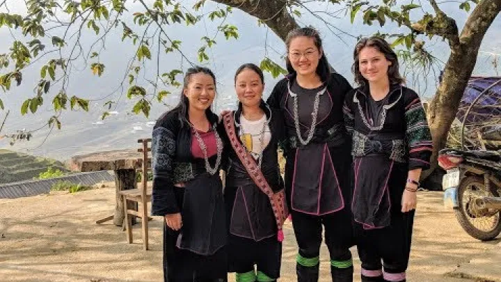 Preview image for the video "ਸਾਪਾ ਵਿਯਤਨਾਮ ਵਿਚ ਸਭ ਤੋਂ ਵਧੀਆ Hmong ਹੋਮਸਟੇ - Zizi Homestay".