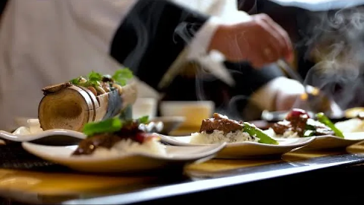 Preview image for the video "வியட்னாமீஸ் சமையலின் கலை".