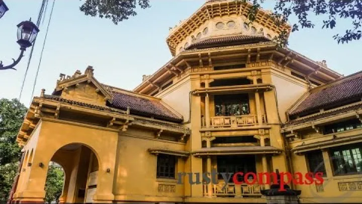 Preview image for the video "ਹਨੋਈ ਦੇ ਫ੍ਰੈਂਚ ਕਵਾਰਟਰ ਦੇ ਉਪਨਿਵੇਸ਼ੀ ਰਤਨਾਂ ਦੌਰਾਨ ਚੱਲਣਾ".