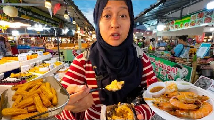 Preview image for the video "கடித் தவறாதீர்கள் HALAL தெரு உணவு Ao Nang Landmark Night Market இல்".