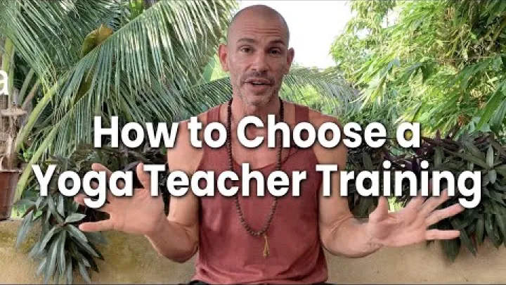 Preview image for the video "Бали не Тайландта йога мугалимдерин даярдоону кантип тандоо керек Do not waste your money RYT YTT RYS".