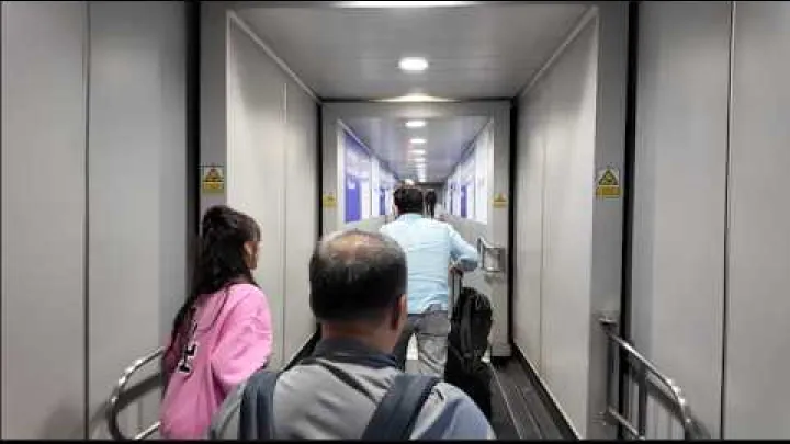 Preview image for the video "Postupak dolaska na zracnu luku Bangkok 2025 🇹🇭 Sto ocekivati na Suvarnabhumi".