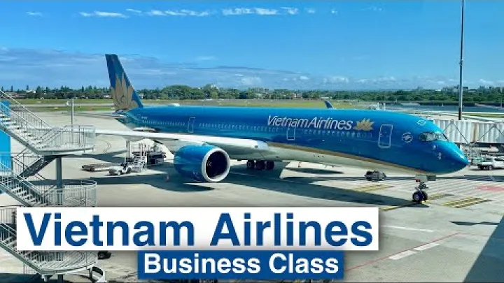 Preview image for the video "Vietnam Airlines ਬਿਜਨਸ ਕਲਾਸ ਸਮੀਖਿਆ - Airbus A350 - ਹੋ ਚੀ ਮਿਨ ਸਿਟੀ ਤੋਂ ਸਿਡਨੀ ਤੱਕ".