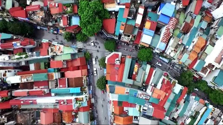 Preview image for the video "হ্যানয় ভিয়েতনাম স্বতন্ত্র আকারের টানেল বাড়ি | Show Me Where You Live সংকলন".