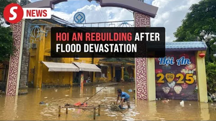 Preview image for the video "Vietnam ancient town Hoi An works to restore tourism after devastating floods".