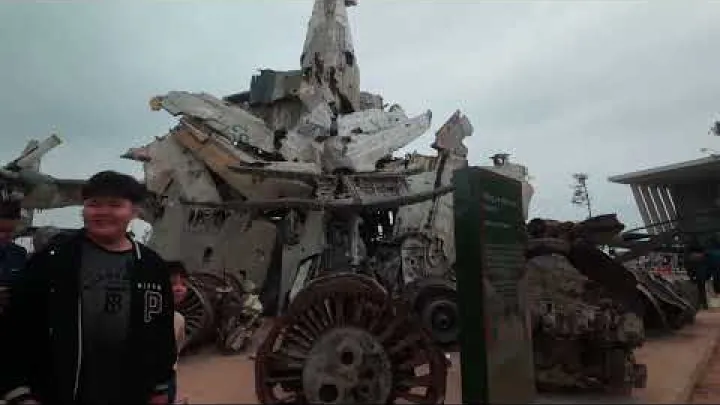 Preview image for the video "新しく開館したベトナム軍事歴史博物館の外観を散策".