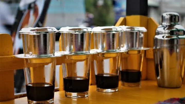 Preview image for the video "Mula sa Robusta beans hanggang sa matamis na gatas Mga lihim ng kape ng Vietnam".