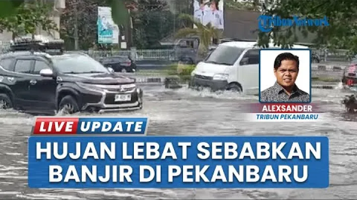 Preview image for the video "Pekanbaru zaplaveno v důsledku silných nočních dešťů, aktivity obyvatel jsou narušeny".