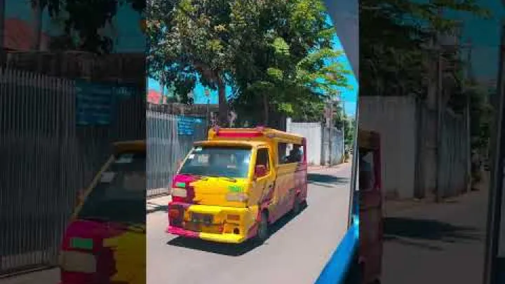 Preview image for the video "ఫిలిప్పీన్స్‌లోని సెబులో జీప్నీని ఎలా ఎక్కాలి".