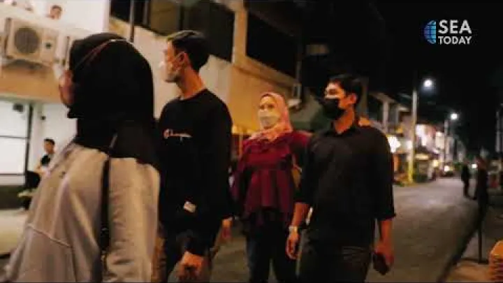 Preview image for the video "Godersi una giornata a Banjarmasin, la città dei mille fiumi".