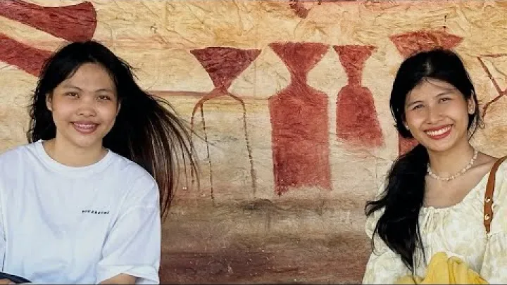 Preview image for the video "Starożytne malowidła w Khong Jiam, Ubon Ratchathani (Isan, Tajlandia) oraz wodospad w porze suchej".