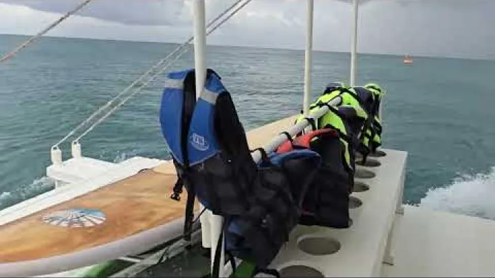 Preview image for the video "Začátek naší plavby lodí po zálivu Sarangani #boating #boatcruise #sarangani #saranganiprovince #boat".