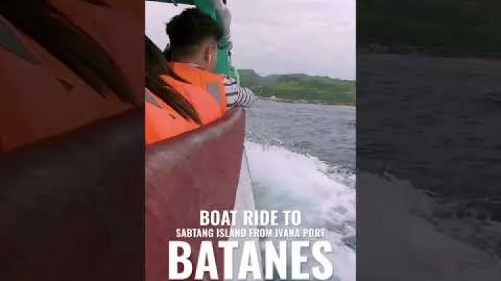 Preview image for the video "Eine Faluwa-Bootsfahrt zur Insel Sabtang vom Hafen Ivana in Batanes #itsmorefuninthephilippines #batanes".