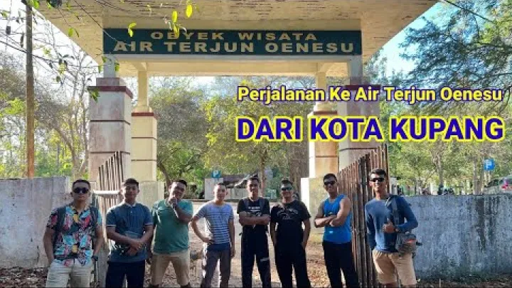 Preview image for the video "Naše cesta k vodopádu Oenesu v okrese Kupang, provincie Nusa Tenggara, Indonésie".