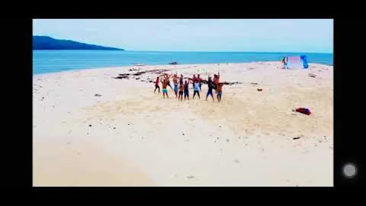 Preview image for the video "Philippinen - Oak Island (Vanishing Island) Pujada Bay in der Stadt Mati, Davao-Region".