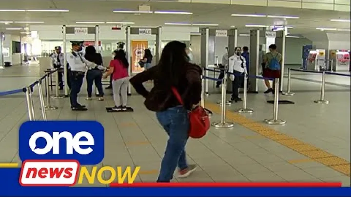 Preview image for the video "Le stazioni LRT-2 di Antipolo e Marikina iniziano a riscuotere le tariffe".