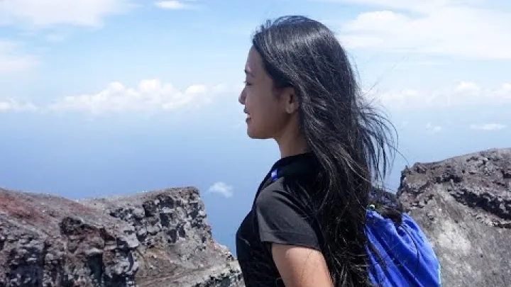 Preview image for the video "Gönguferð á fjallið Gamalama, Ternate, Maluku (með GPS-ferli)".