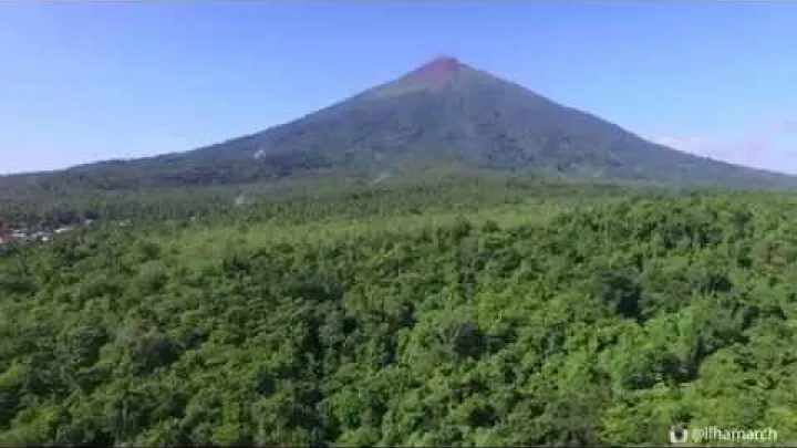Preview image for the video "Stórkostleg Ternate. Norður-Maluku. Indónesía".