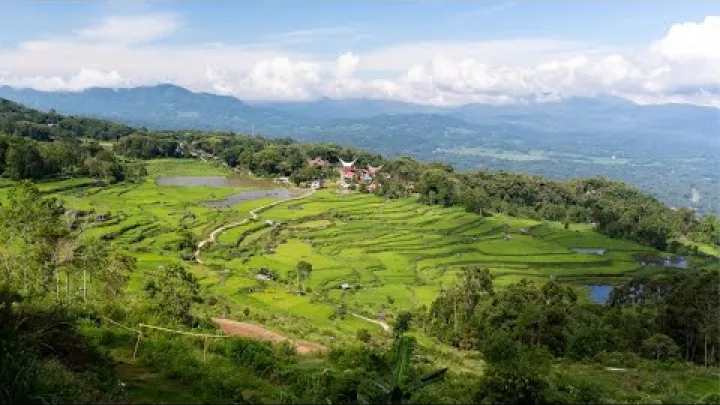 Preview image for the video "วิวที่สวยที่สุดในประเทศอินโดนีเซีย: บาตูตูมองกา".