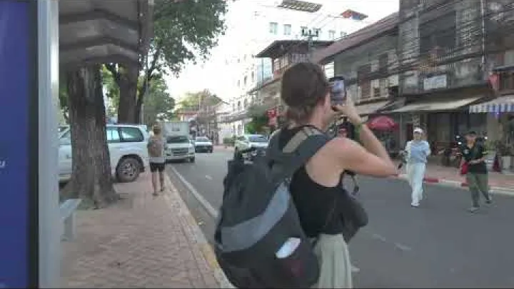 Preview image for the video "Cestovní průvodce: Přechod hranic z Thajska do Laosu".