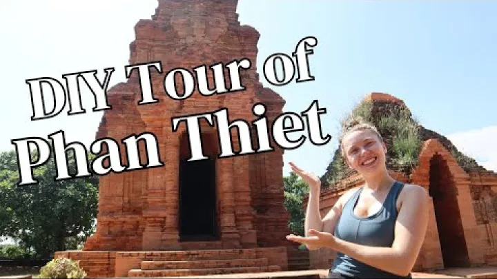 Preview image for the video "Explorând FRUMOSUL oraș Phan Thiet".