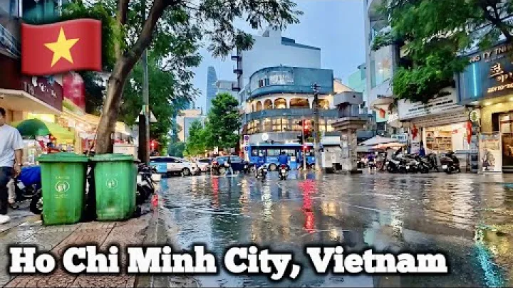 Preview image for the video "Mùa mưa tại Ho Chi Minh City 🇻🇳 | Chuyến đi bộ tham quan những con phố ngập nước".