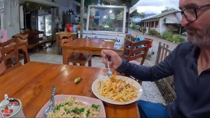 Preview image for the video "Jeti Bang Bao Koh Chang dan Restoran Makanan Laut".