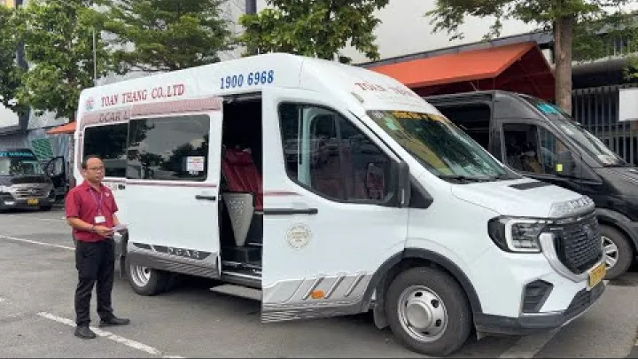 Preview image for the video "Doświadczenie przejazdu linią autobusową 72-1 z lotniska Tân Sơn Nhất do Vũng Tàu".