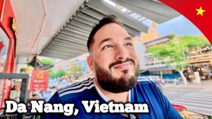 Preview image for the video "พาไปดูโรงแรมราคาประหยัดสุดๆ 2 แห่งในดานัง (ต่ำกว่า 20 ดอลลาร์!)".