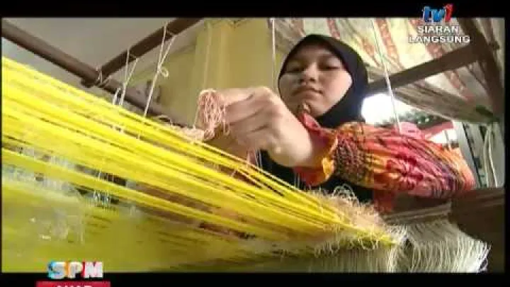 Preview image for the video "#SPM - BINGKISAN KAIN TENUN BRUNEI [25 OKT 2015]".
