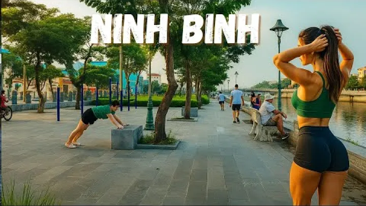 Preview image for the video "Procházka Ninh Binh, Vietnam 4K | Od poklidného západu slunce u řeky do rušných nočních ulic".