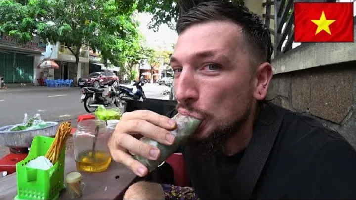 Preview image for the video "Lo street food di Qui Nhon è sottovalutato 🇻🇳".