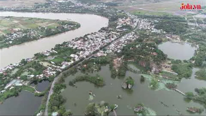 Preview image for the video "Panoramica dell'Area Turistica di Bửu Long (Biên Hòa - Đồng Nai)".