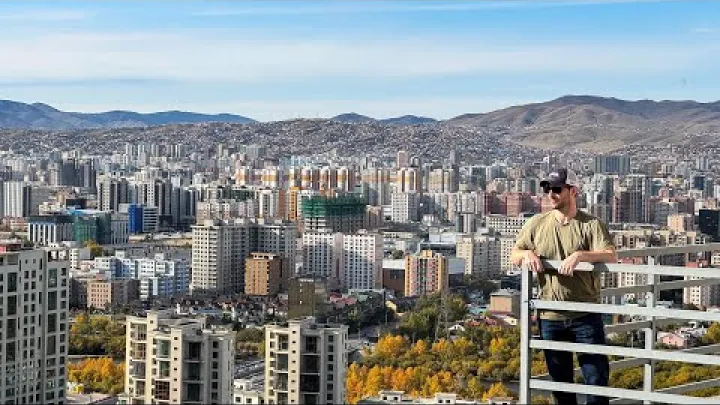 Preview image for the video "Spacer po Ułan Bator 🇲🇳 | Muzea, klasztory i historia Mongolii pieszo".