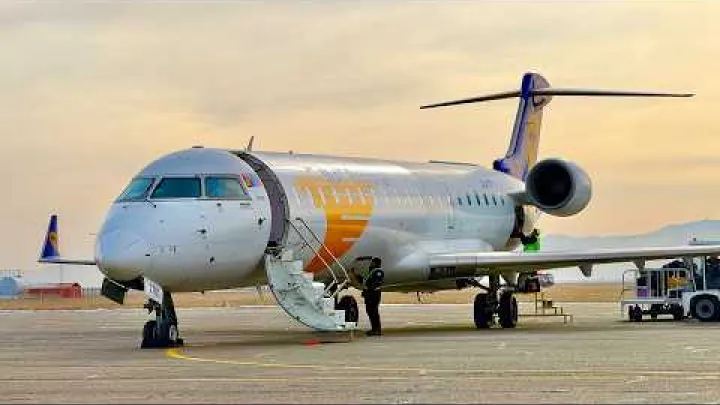 Preview image for the video "Volando nel cuore della natura selvaggia della منغوليا | Da Ulaanbaatar (UBN) a هوفد (HVD) con MIAT CRJ-700".