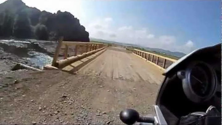 Preview image for the video "骑宝马摩托车在蒙古国海拔6000英尺处进行地理寻宝 - Progeocaching".