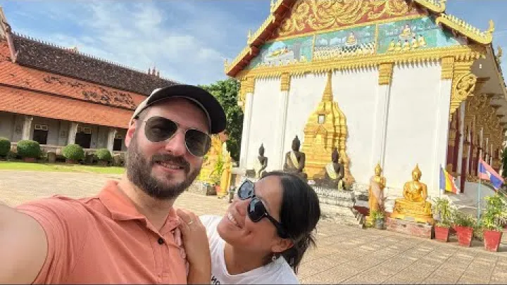 Preview image for the video "04oct2025 🇹🇭 Wat Luang a noční trh v Pakse".