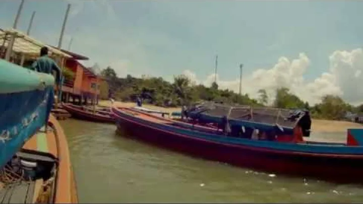 Preview image for the video "Longtail Boat Border Crossing from Ranong (Thailand) to Kawthaung (Myanmar)".