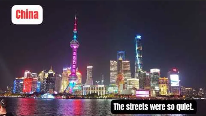 Preview image for the video "Pěší prohlídka města Shanghai | nábřeží Bund, pěší zóna, Francouzská koncese".