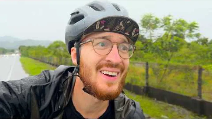 Preview image for the video "Jízda na kole v monzunu v zemi Malajsie | Cyklistika v jihovýchodní Asii Epizoda 5".